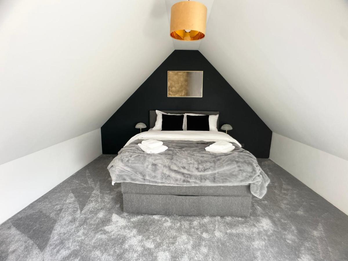 M-Style 04 Apartment Mit Balkon Und Gasgrill, 24H Self-Check-In, Free Parking, Netflix Neurenberg Buitenkant foto