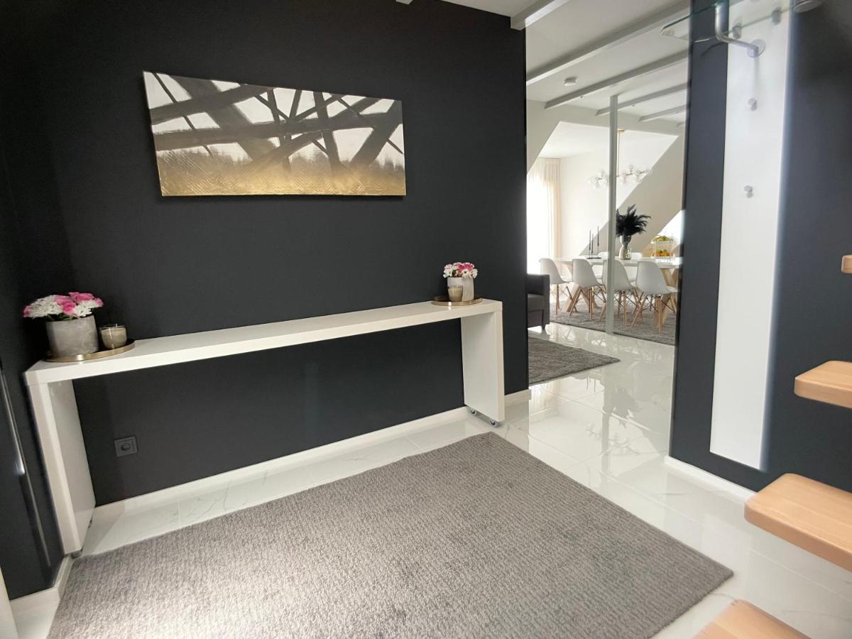M-Style 04 Apartment Mit Balkon Und Gasgrill, 24H Self-Check-In, Free Parking, Netflix Neurenberg Buitenkant foto